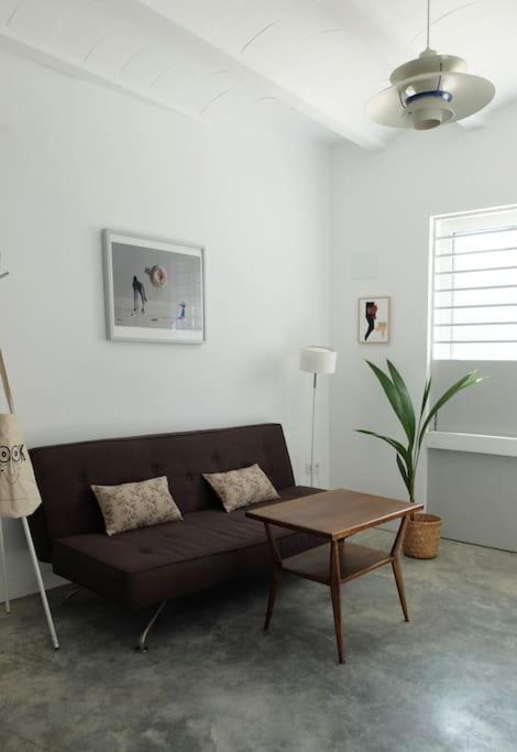 Design Apartment Near City Center, Cool Popular Neighborhood Sevilha Exterior foto